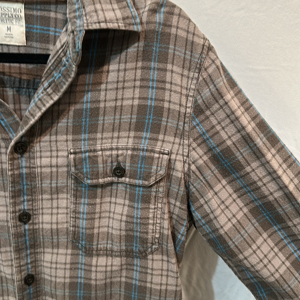Mossimo Supply Co. Men’s Plaid Button Down Shirt, Size Medium - Picture 3 of 4
